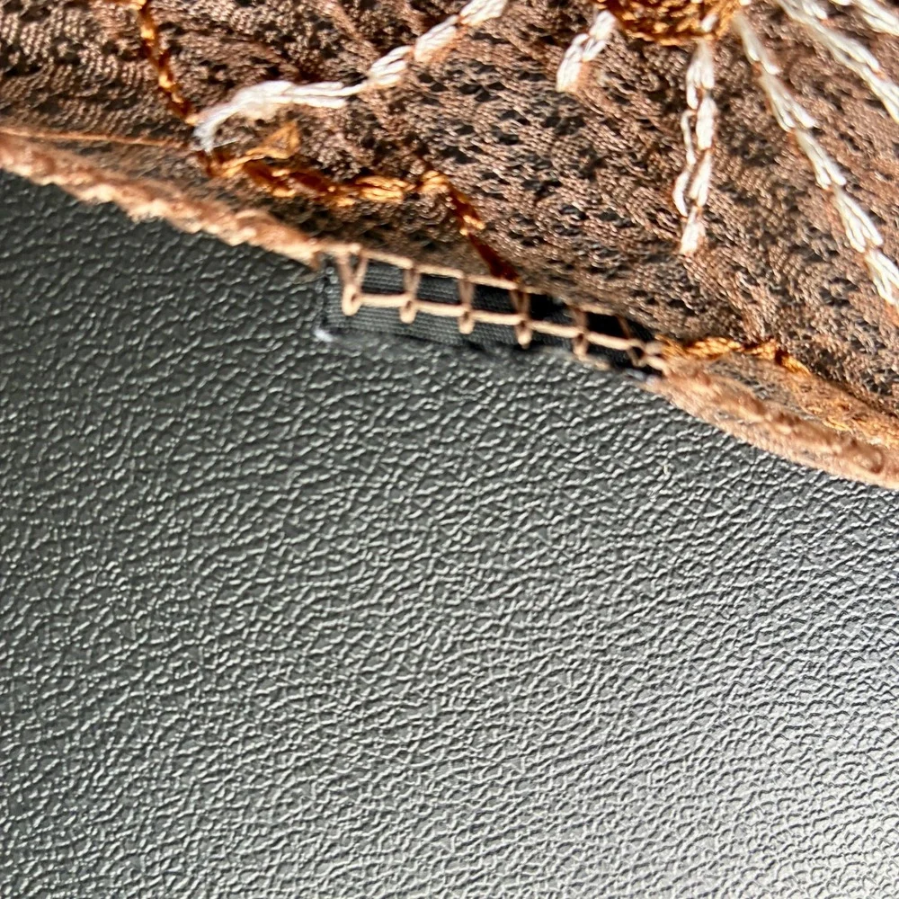 Unbranded intricate lace
